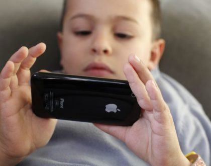 Apple vows new parental controls amid child addiction fears     - CNET