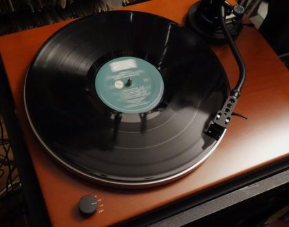 Music Hall mmf-1.5 turntable brings sound and style together     - CNET